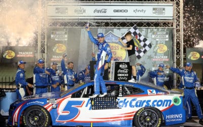 Bass Pro Shops Night Race: Kyle Larson dominates Bristol in statement win