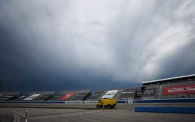 The Race to finish the Snap-On Milwaukee doubleheader weekend