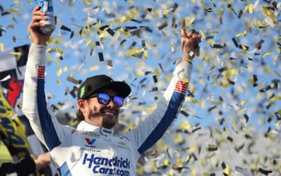 YellaWood 500: Larson gets first superspeedway win at Talladega, in control of Chase